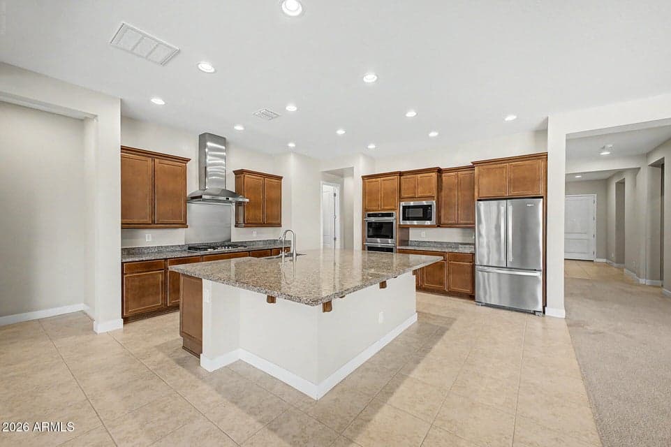 10650 E TRILLIUM Avenue, Mesa, AZ 85212 — photo 1 of 43