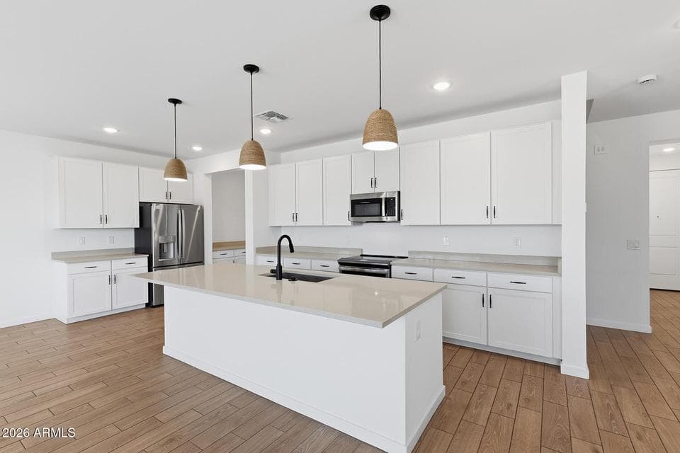 7435 N 74TH Avenue, Glendale, AZ 85303 — photo 1 of 61