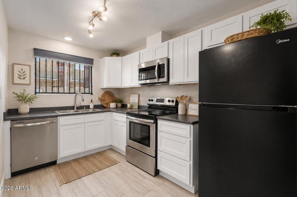1533 W MISSOURI Avenue 6, Phoenix, AZ 85015 — photo 1 of 14
