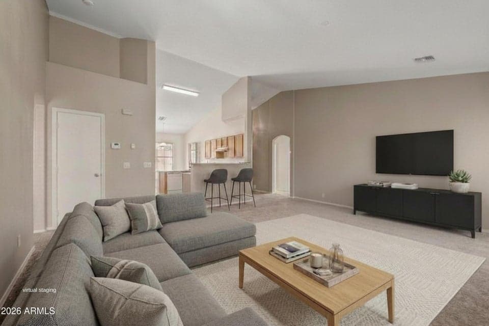 6546 W CORDES Road, Phoenix, AZ 85043 — photo 1 of 30