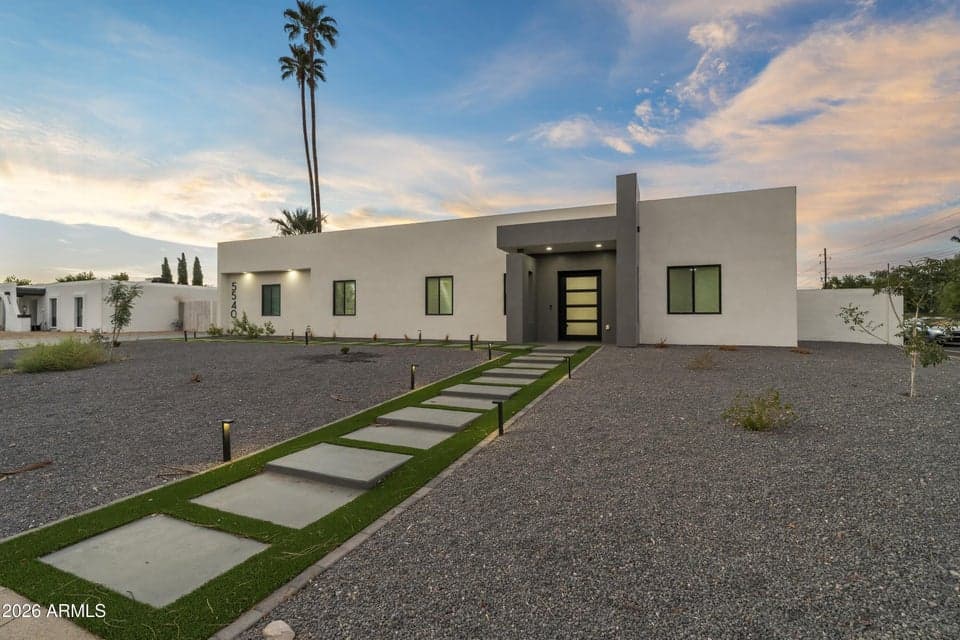 5540 E DAHLIA Drive, Scottsdale, AZ 85254 — photo 1 of 72