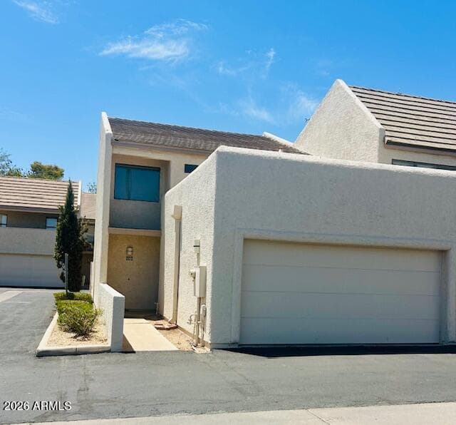 Desirable & RARE end townhome!