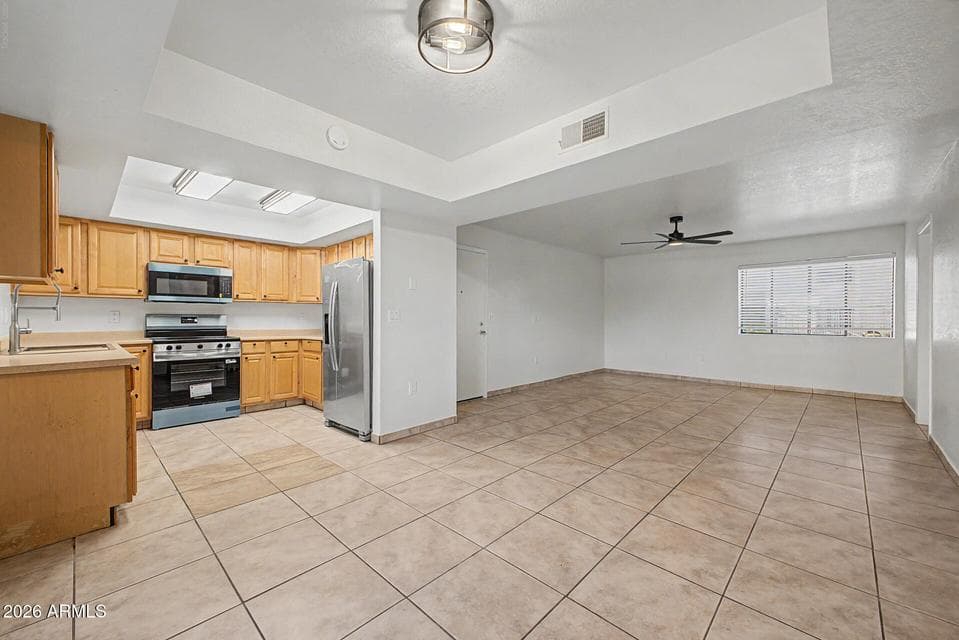 16624 E PALISADES Boulevard 102, Fountain Hills, AZ 85268 — photo 1 of 16