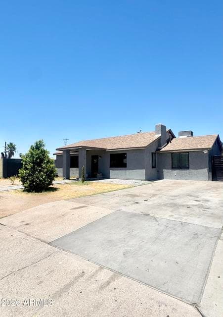 2502 E EDGEMONT Avenue, Phoenix, AZ 85008 — photo 1 of 17