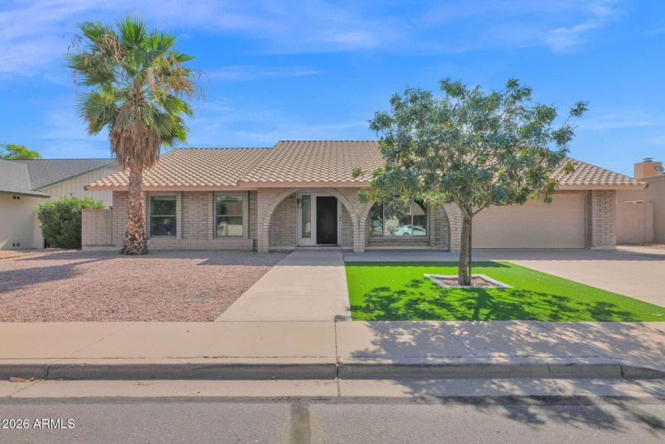 2717 S LOS ALTOS, Mesa, AZ 85202 — photo 1 of 41