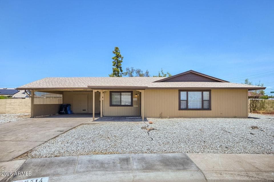 3514 W CARIBBEAN Lane, Phoenix, AZ 85053 — photo 1 of 28