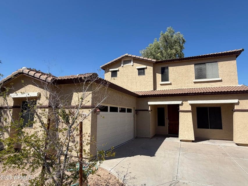 3950 W ROUNDABOUT Circle, Chandler, AZ 85226 — photo 1 of 30