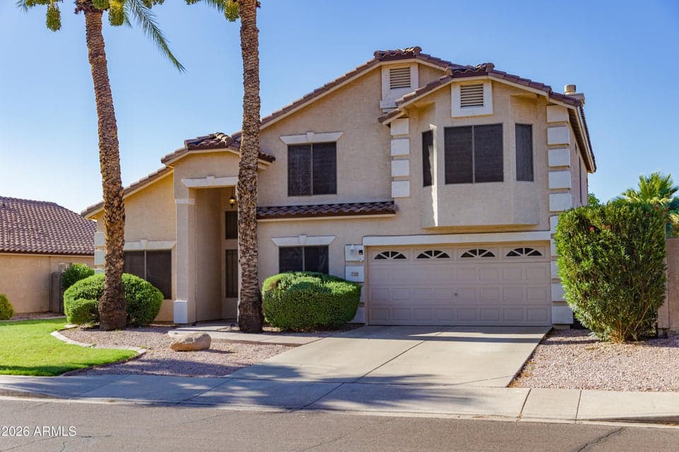 720 W HANCOCK Avenue, Gilbert, AZ 85233 — photo 1 of 44