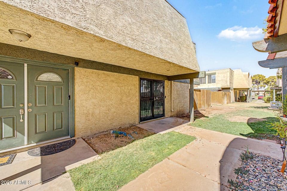 6060 W GOLDEN Lane, Glendale, AZ 85302 — photo 1 of 24