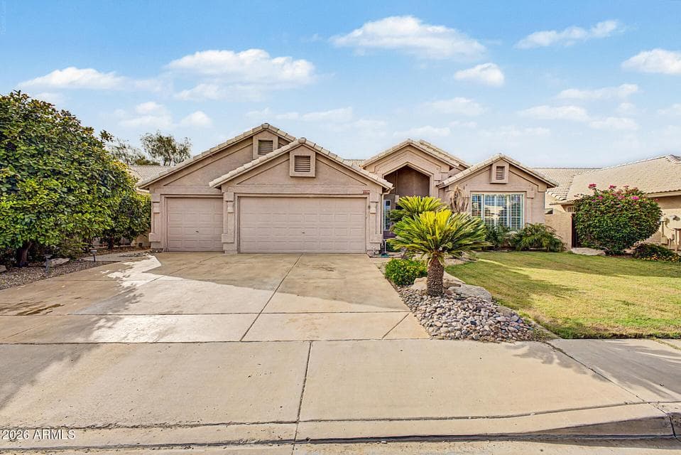 21096 N 64TH Avenue, Glendale, AZ 85308 — photo 1 of 38