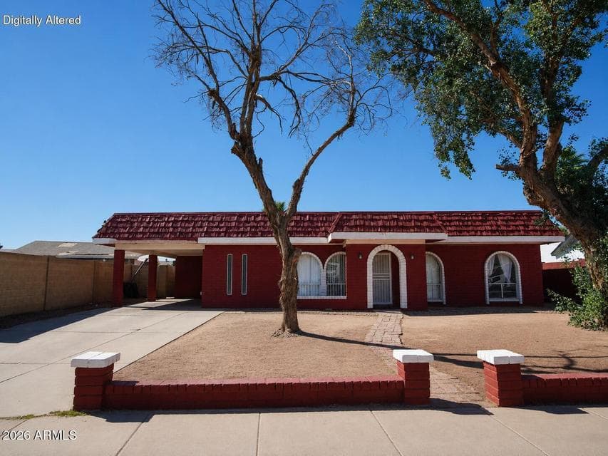 6411 W VERDE Lane, Phoenix, AZ 85033 — photo 1 of 43