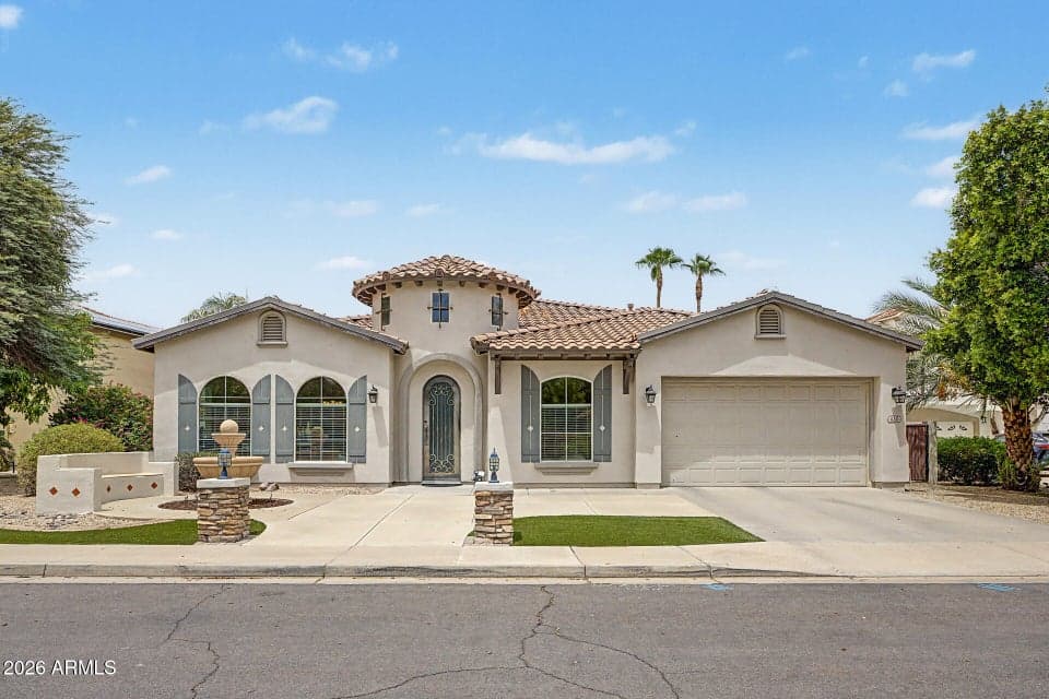 440 E CRESCENT Place, Chandler, AZ 85249 — photo 1 of 38