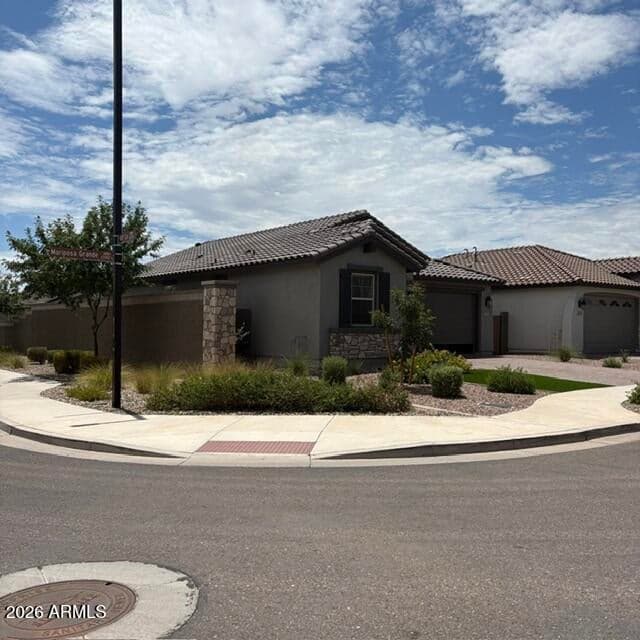 16185 W MARIPOSA GRANDE, Surprise, AZ 85387 — photo 1 of 26