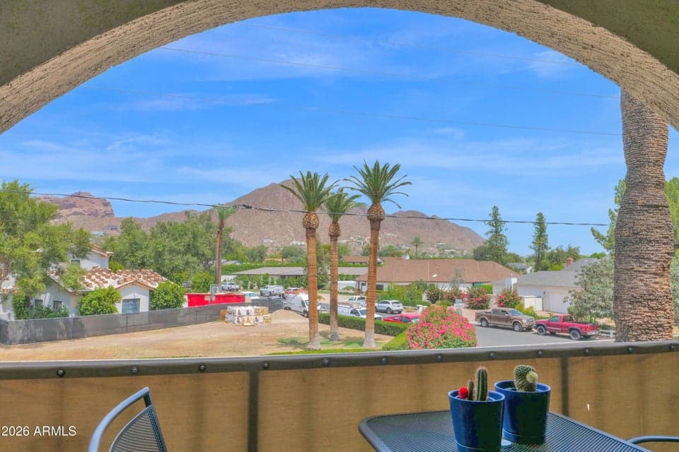 4727 E LAFAYETTE Boulevard 303, Phoenix, AZ 85018 — photo 1 of 23