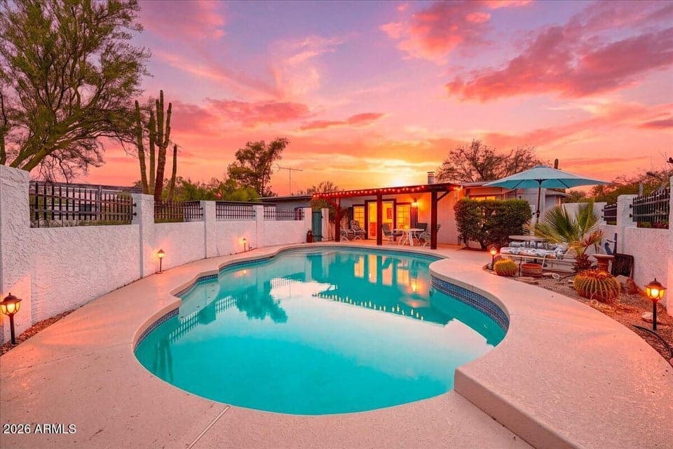 5054 E SUMMERSET Circle, Cave Creek, AZ 85331 — photo 1 of 32