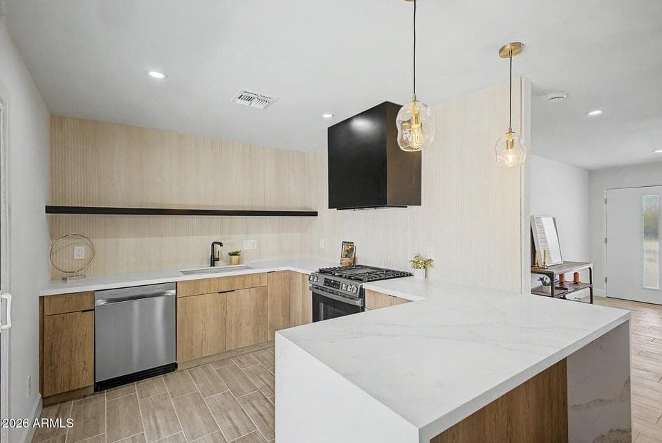3636 N 21ST Avenue, Phoenix, AZ 85015 — photo 1 of 21