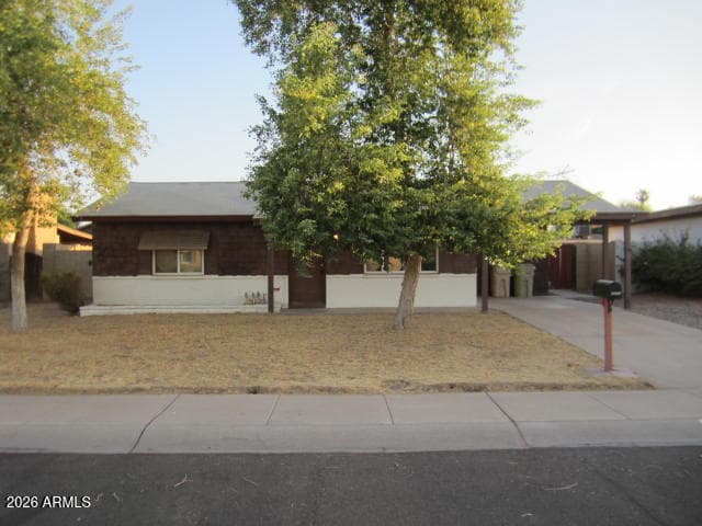 6720 W MEDLOCK Drive, Glendale, AZ 85303 — photo 1 of 10