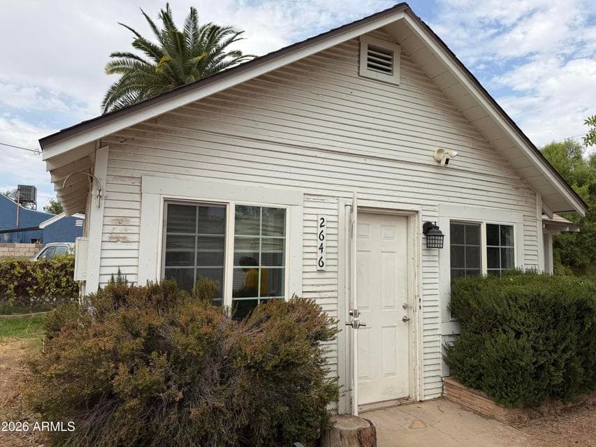 2646 W Morten Avenue, Phoenix, AZ 85051 — photo 1 of 18