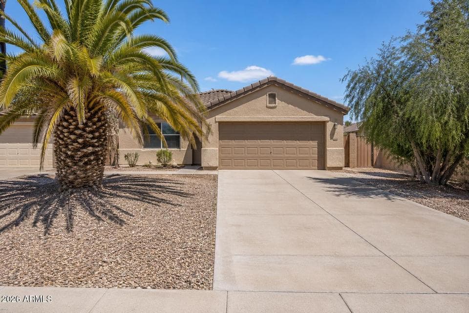 100 W DANA Drive W, San Tan Valley, AZ 85143 — photo 1 of 32