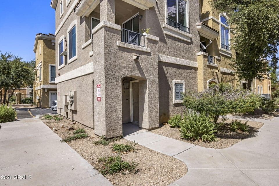 2450 W GLENROSA Avenue 9, Phoenix, AZ 85015 — photo 1 of 31