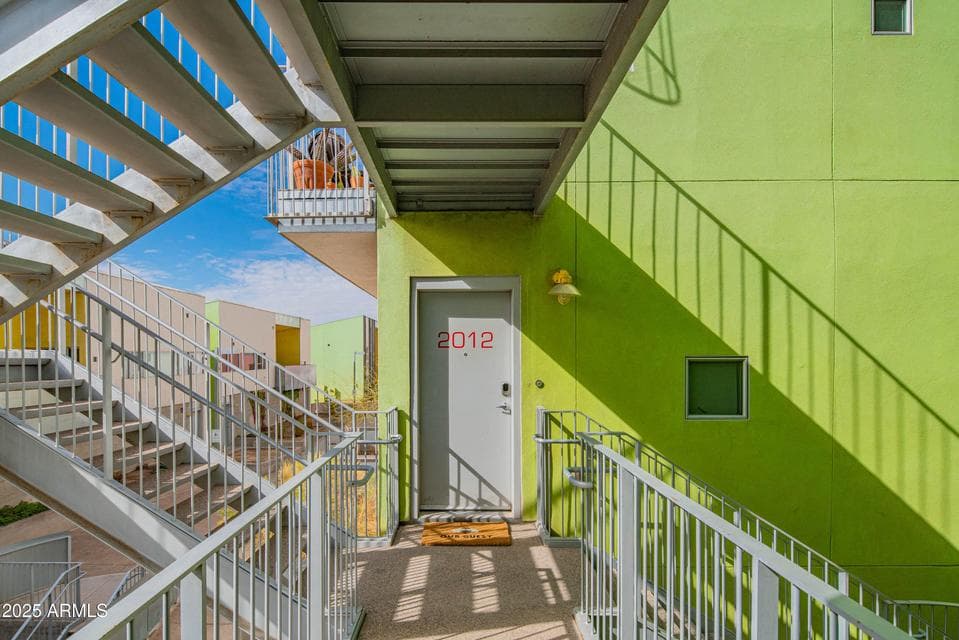 1111 W UNIVERSITY Drive 2012, Tempe, AZ 85281 — photo 1 of 40