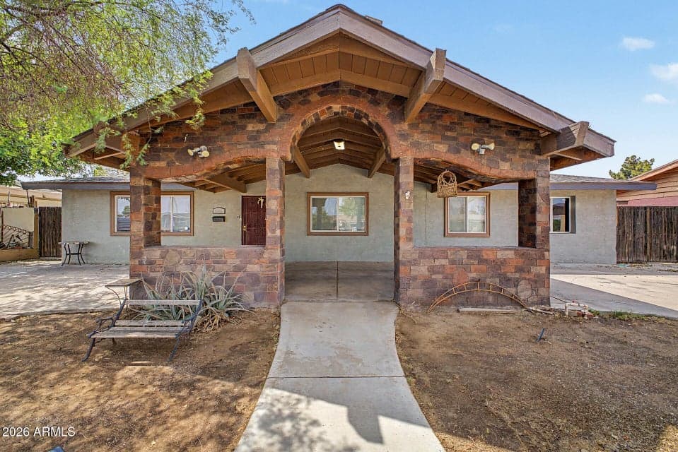 6241 W HIGHLAND Avenue, Phoenix, AZ 85033 — photo 1 of 27