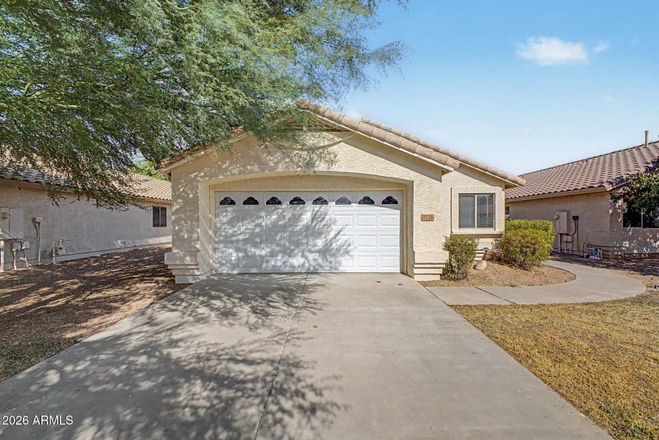 2721 S KEENE, Mesa, AZ 85209 — photo 1 of 88