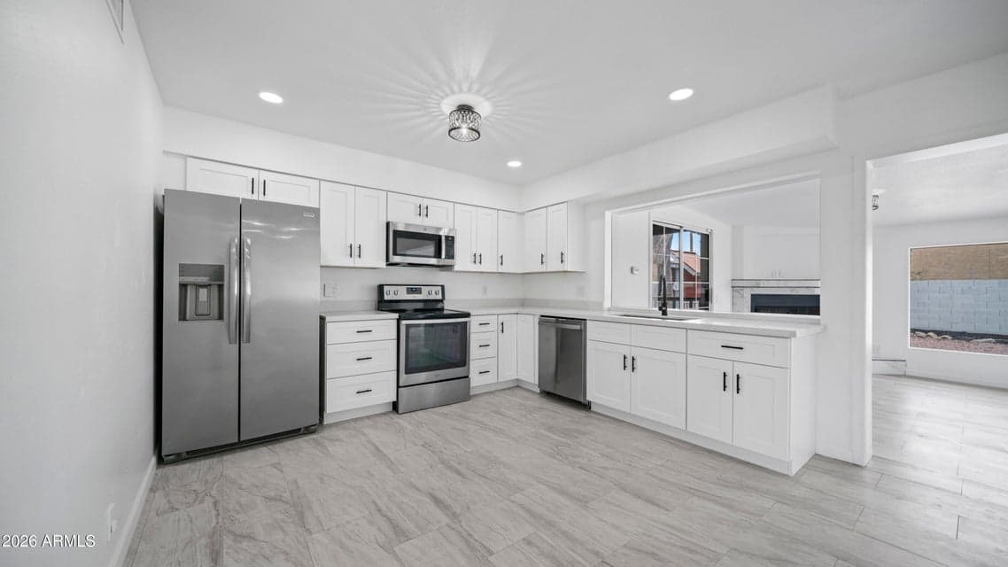 702 E SAGUARO Street, Casa Grande, AZ 85122 — photo 1 of 33