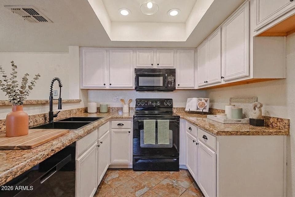 5757 W EUGIE Avenue 2073, Glendale, AZ 85304 — photo 1 of 27