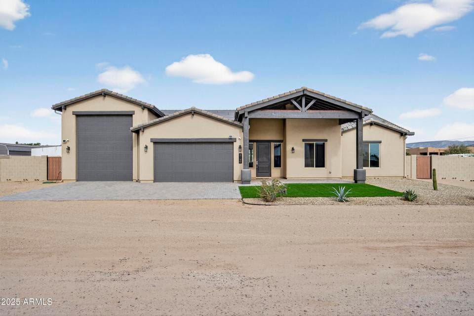 2120 W TANYA Trail, Phoenix, AZ 85086 — photo 1 of 59