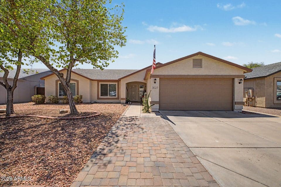 3027 W DALEY Lane, Phoenix, AZ 85027 — photo 1 of 35