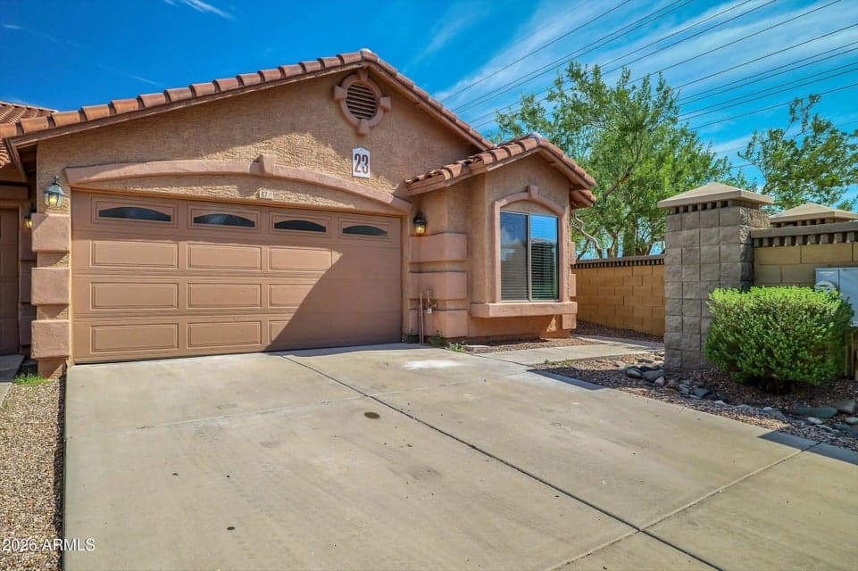 2250 E DEER VALLEY Road 67, Phoenix, AZ 85024 — photo 1 of 25