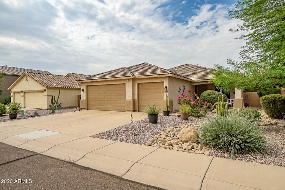 2945 W GOLDMINE MOUNTAIN Drive, San Tan Valley, AZ 85144 — photo 1 of 27