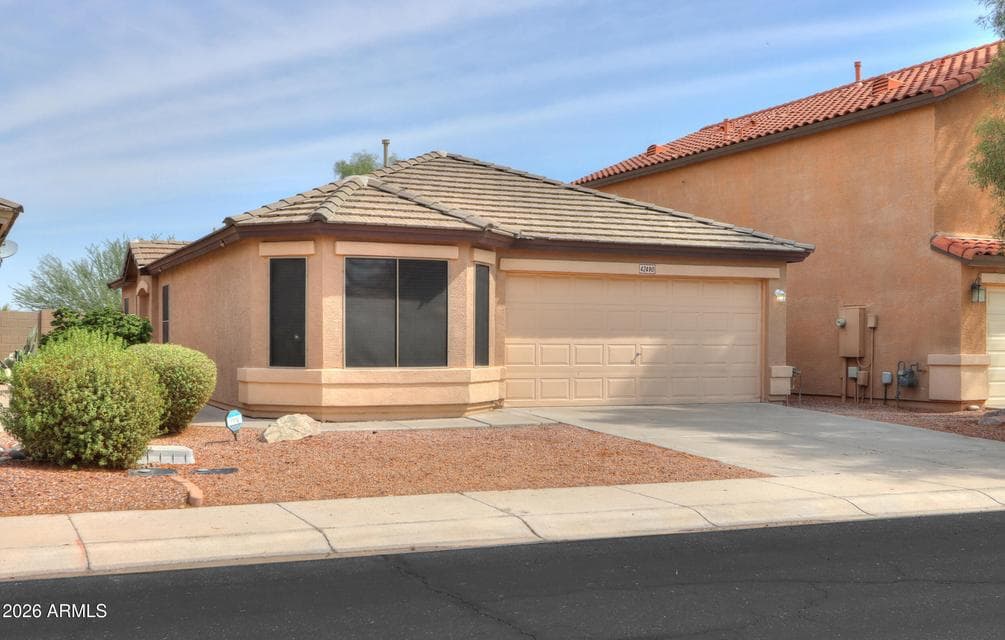 42490 W HILLMAN Drive, Maricopa, AZ 85138 — photo 1 of 30