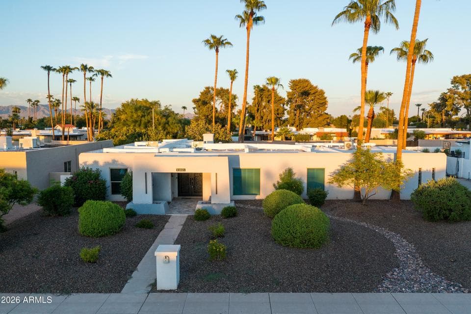 11021 N 44TH Street, Phoenix, AZ 85028 — photo 1 of 34