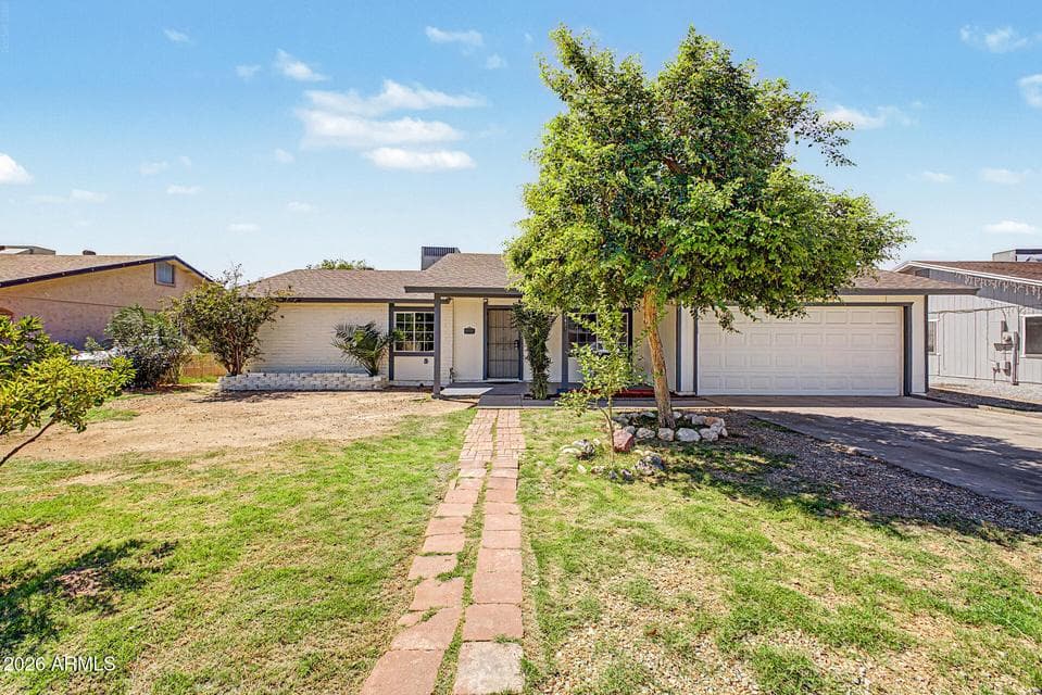 8621 W TURNEY Avenue, Phoenix, AZ 85037 — photo 1 of 39