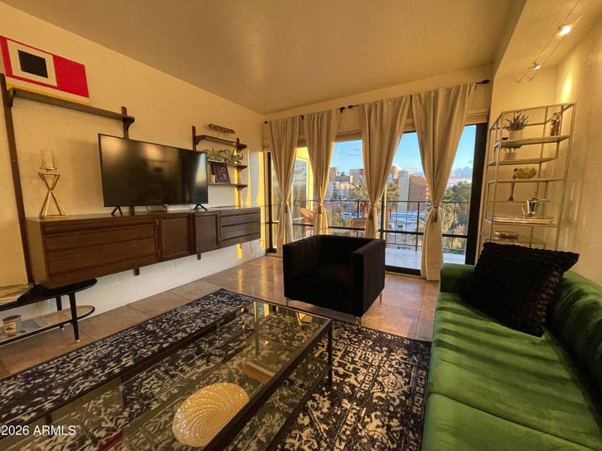 805 N 4TH Avenue 502, Phoenix, AZ 85003 — photo 1 of 37