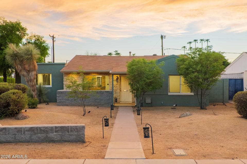3402 N 26TH Place, Phoenix, AZ 85016 — photo 1 of 56