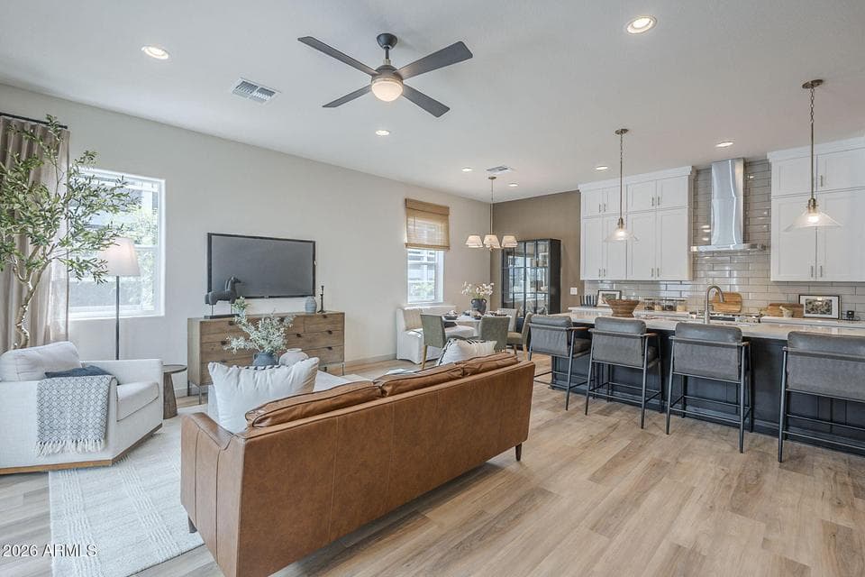 115 W HOLCOMB Lane, Phoenix, AZ 85003 — photo 1 of 35