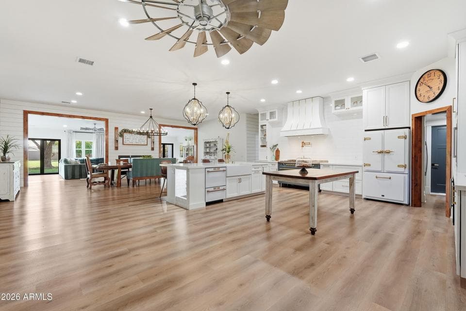 3050 S EAGLE Drive, Chandler, AZ 85286 — photo 1 of 146