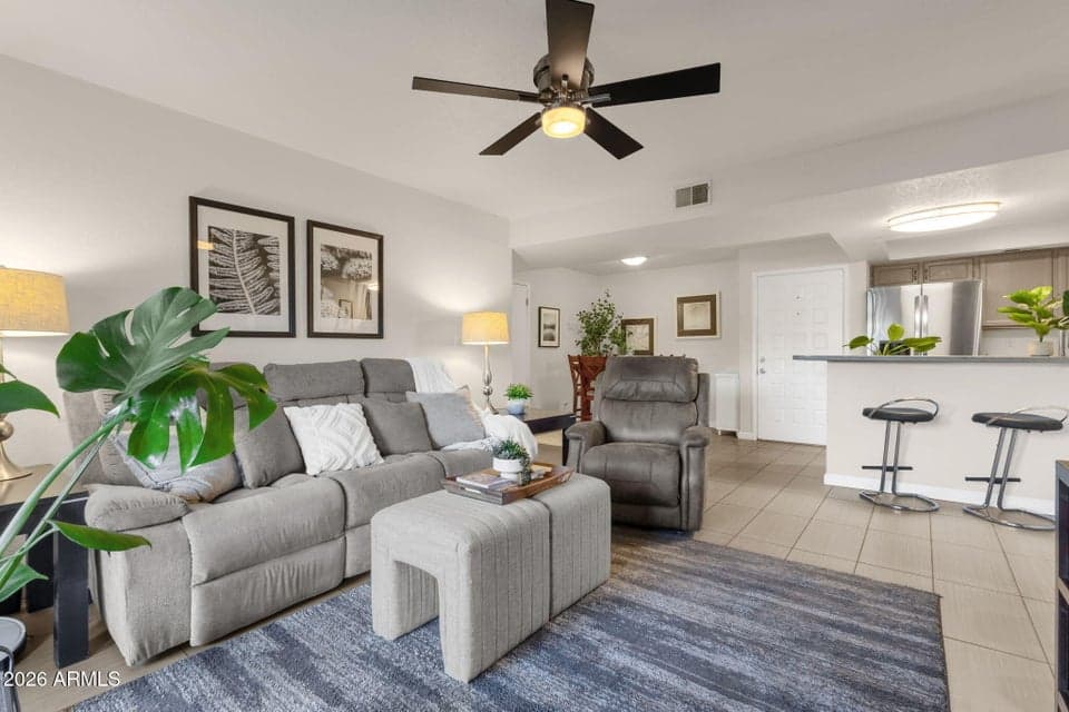 540 N MAY Street 1073, Mesa, AZ 85201 — photo 1 of 21