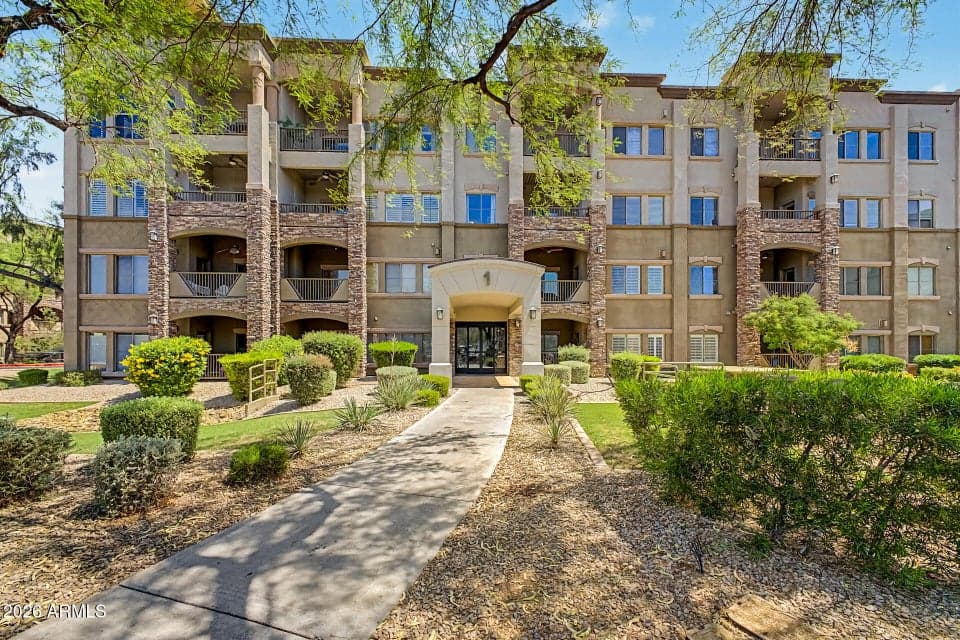 5450 E DEER VALLEY Drive 1006, Phoenix, AZ 85054 — photo 1 of 33