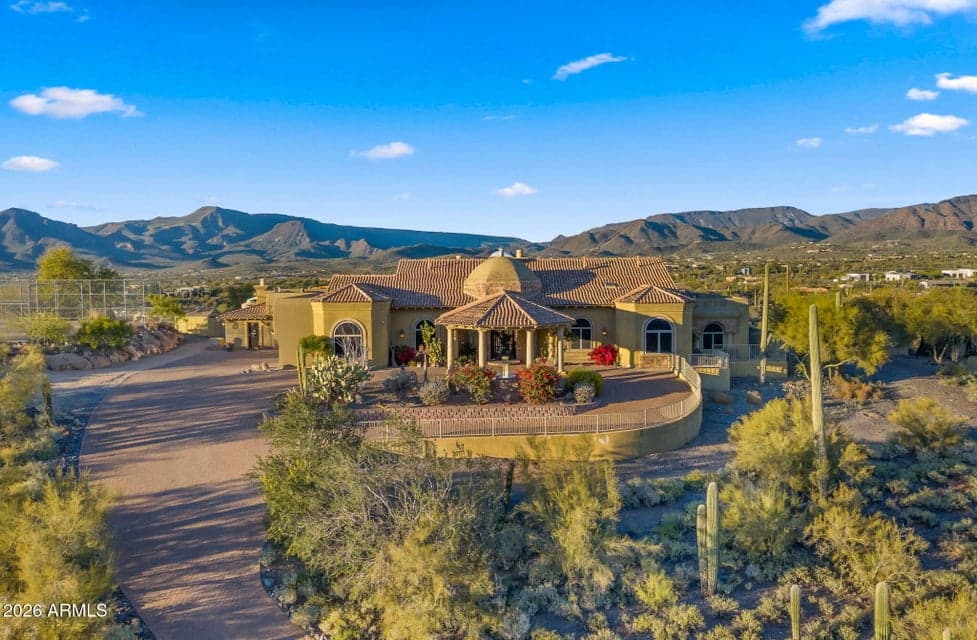6562 E CAVE CREEK Road, Cave Creek, AZ 85331 — photo 1 of 71