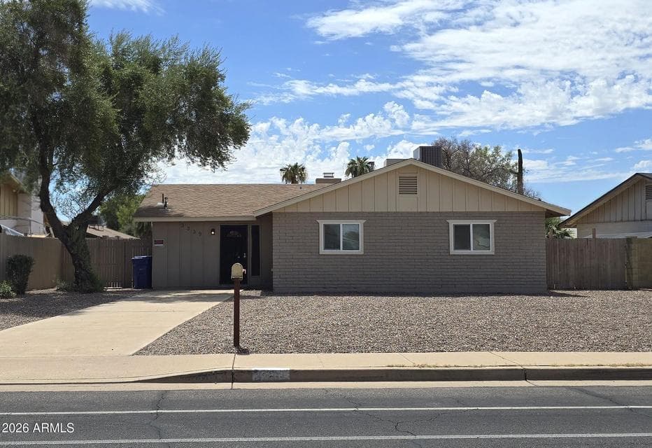 3339 W CHOLLA Street, Phoenix, AZ 85029 — photo 1 of 20