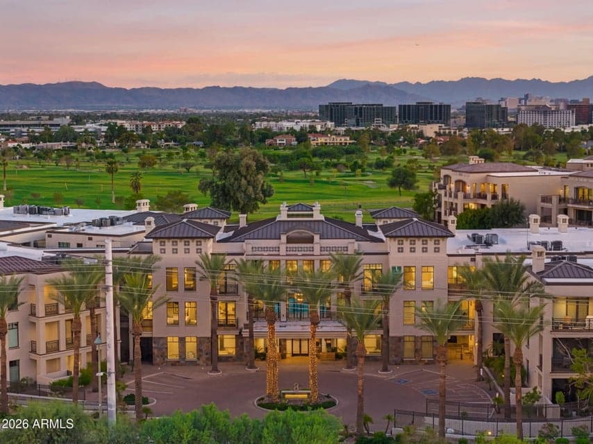 8 BILTMORE Estate 124, Phoenix, AZ 85016 — photo 1 of 12