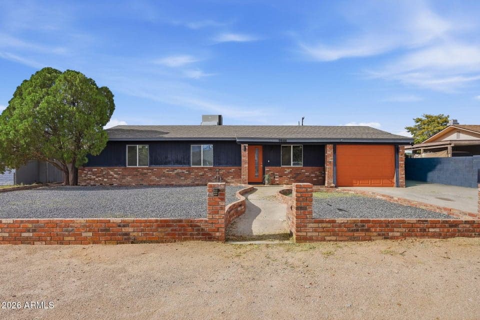 9844 E BUTTE Street, Mesa, AZ 85207 — photo 1 of 33