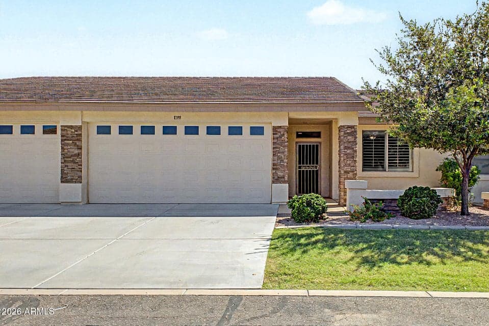 2662 S SPRINGWOOD Boulevard 463, Mesa, AZ 85209 — photo 1 of 29