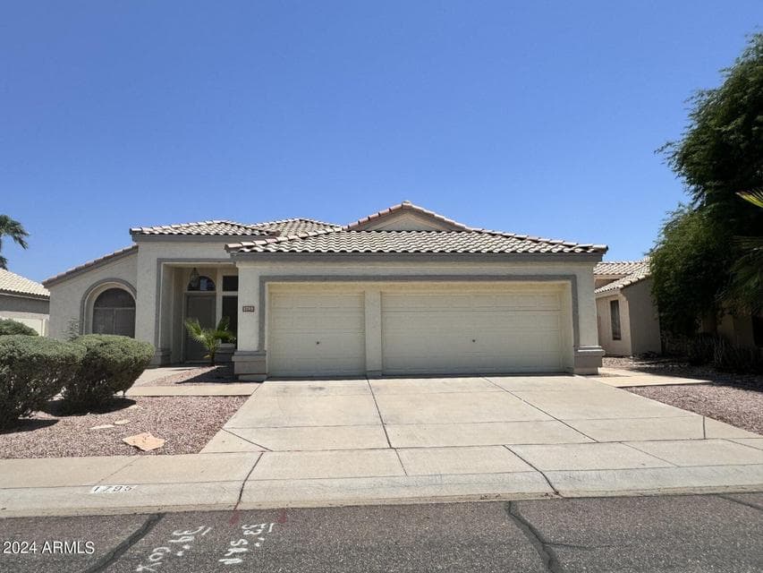 1795 W CANARY Way, Chandler, AZ 85286 — photo 1 of 36