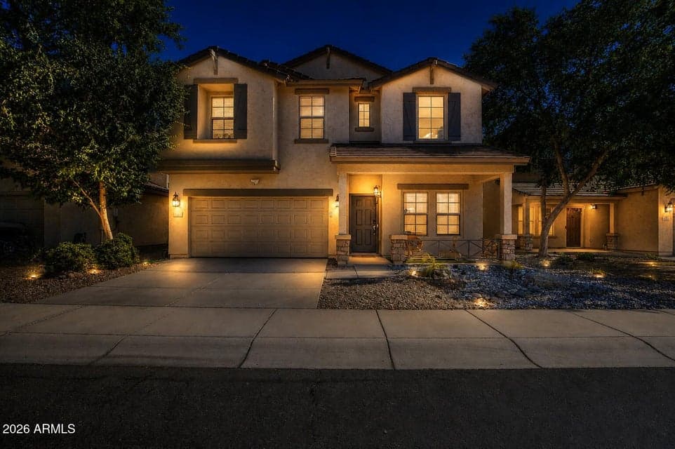2015 W DAVIS Road, Phoenix, AZ 85023 — photo 1 of 61
