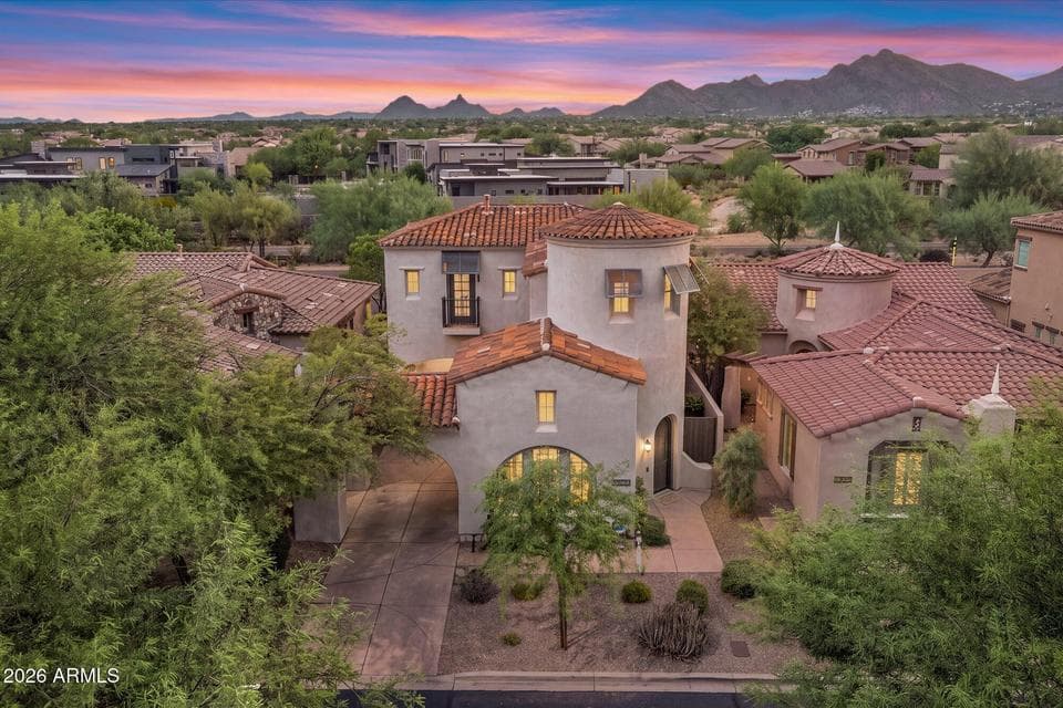 9226 E HORSESHOE BEND Drive, Scottsdale, AZ 85255 — photo 1 of 55